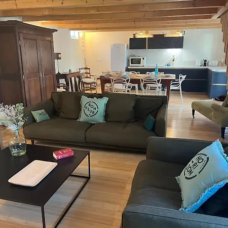 Les Pierres Salees, Family Prázdninový dům